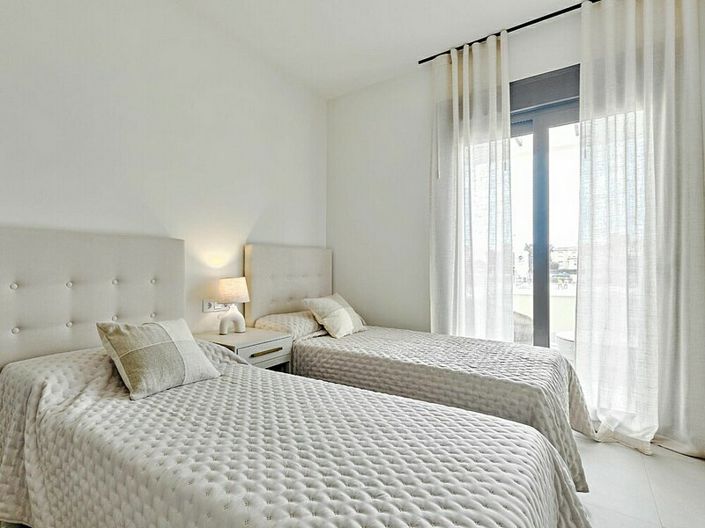 Image No.9-2 Bed Apartment for sale