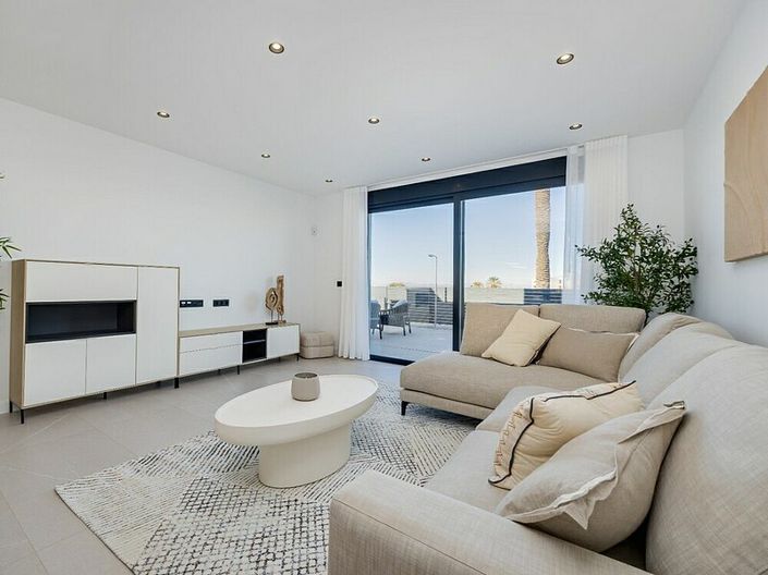 Image No.2-3 Bed Villa for sale