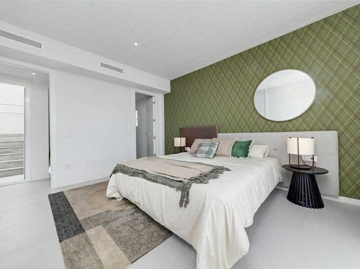 Image No.6-3 Bed Villa for sale