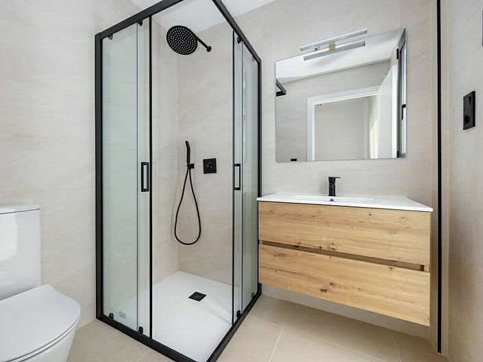 Image No.12-4 Bed Villa for sale