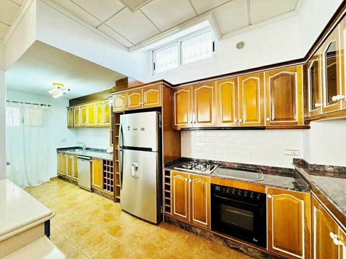 Image No.4-5 Bed Villa for sale