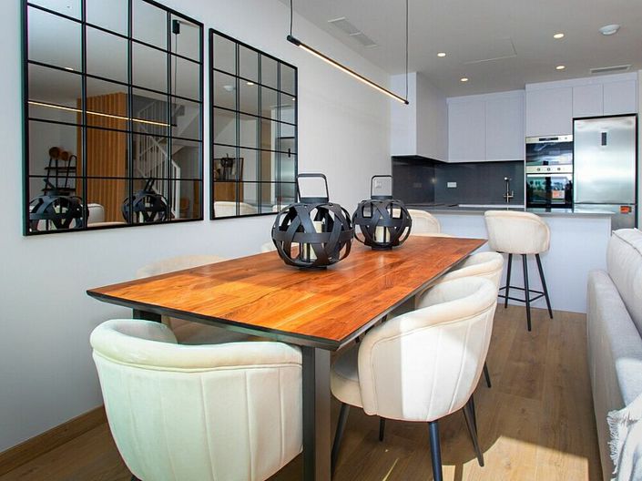 Image No.10-3 Bed Villa for sale