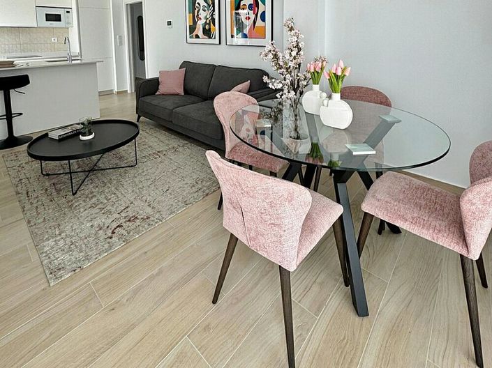 Image No.10-2 Bed Apartment for sale