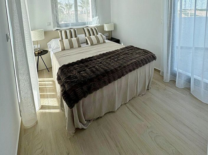 Image No.14-2 Bed Apartment for sale