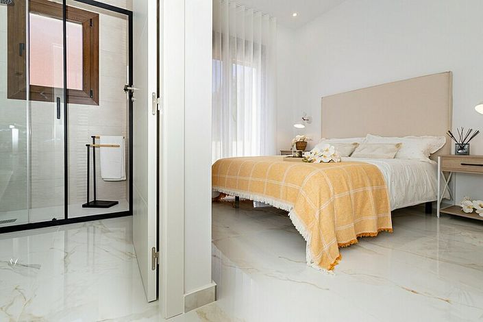 Image No.12-3 Bed Villa for sale