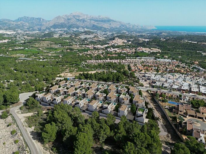 Image No.5-3 Bed Villa for sale