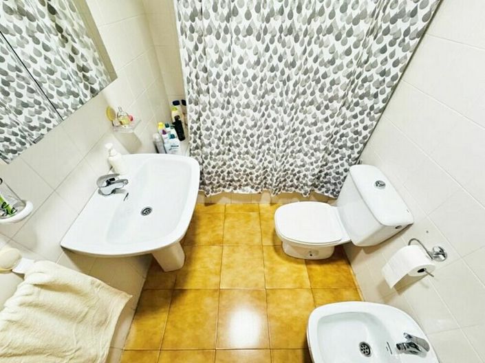 Image No.10-3 Bed Apartment for sale