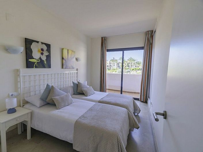 Image No.7-2 Bed Apartment for sale