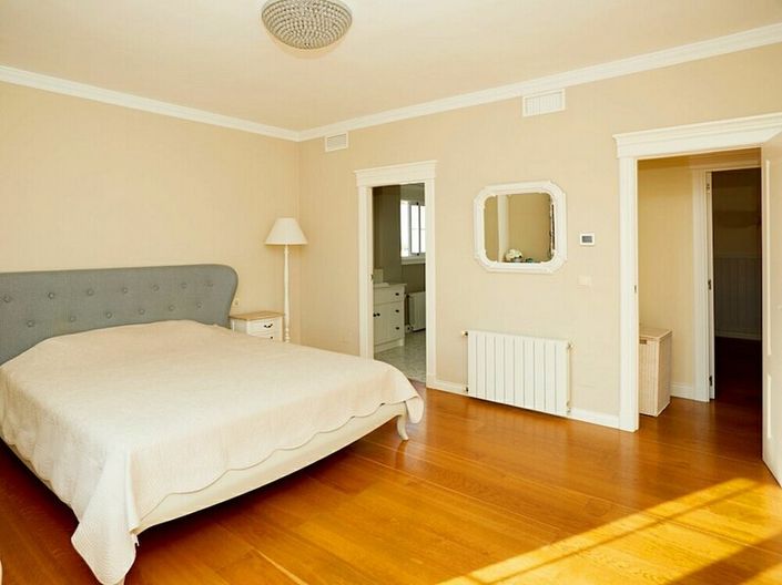 Image No.11-5 Bed Villa for sale