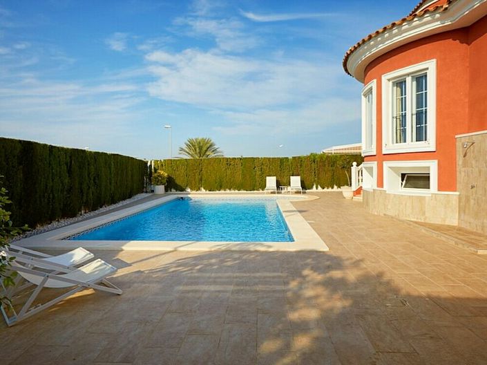 Image No.16-5 Bed Villa for sale