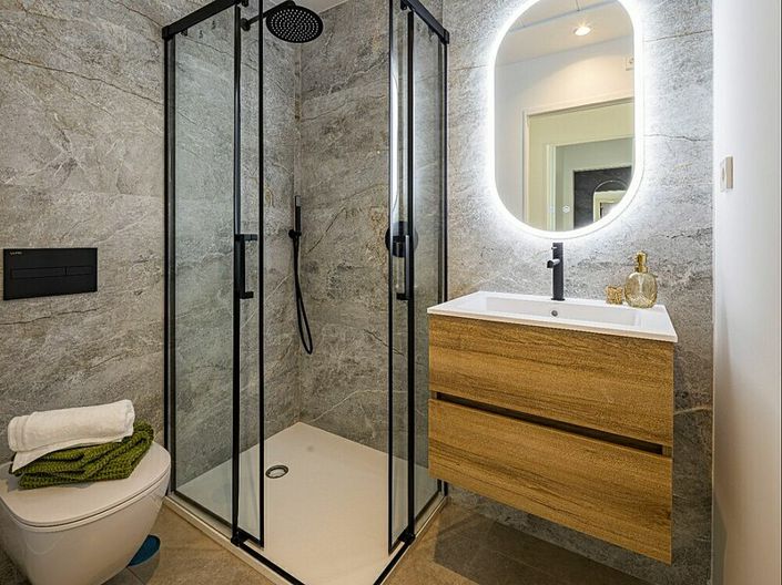 Image No.10-2 Bed Apartment for sale