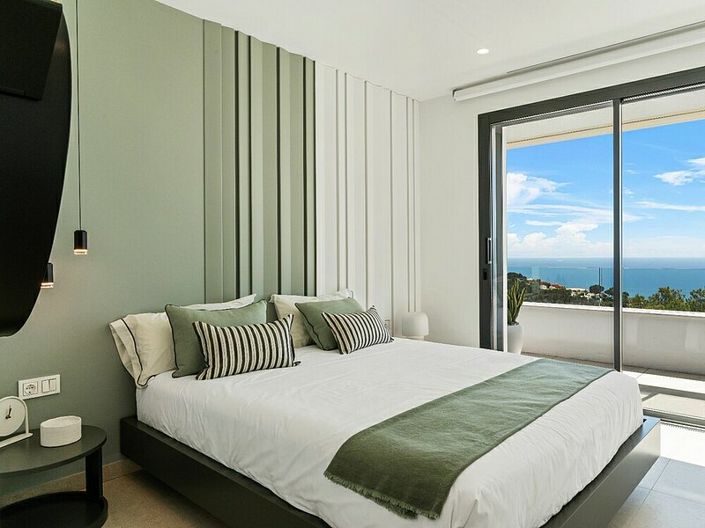 Image No.8-4 Bed Villa for sale