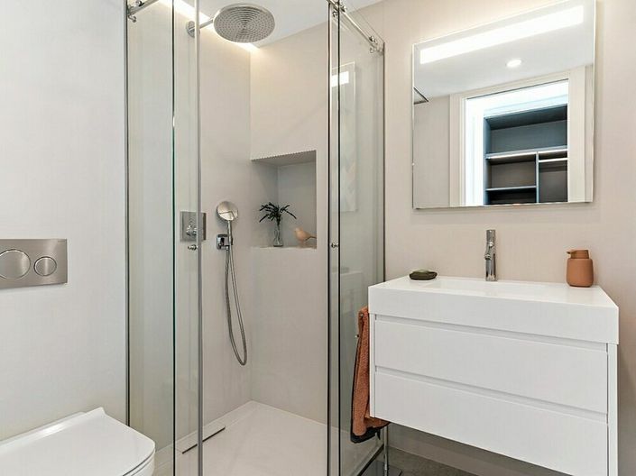 Image No.9-4 Bed Villa for sale