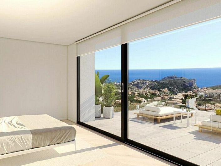 Image No.3-4 Bed Villa for sale