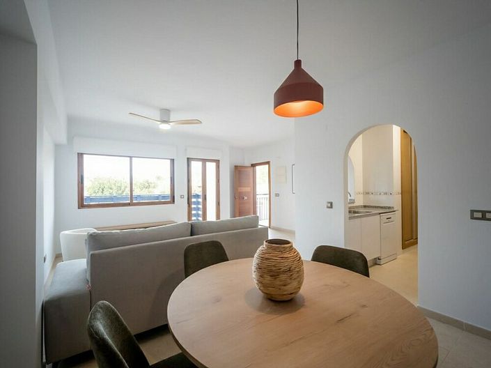 Image No.8-2 Bed Apartment for sale