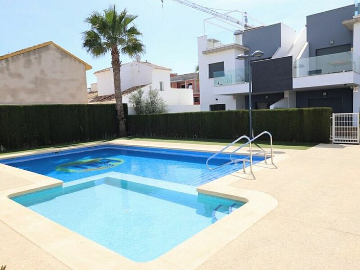 Image No.16-2 Bed Apartment for sale