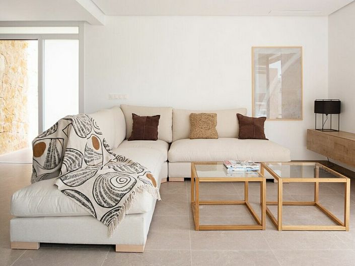 Image No.4-4 Bed Villa for sale