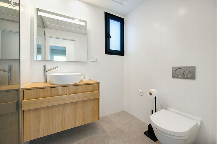 Image No.9-2 Bed Apartment for sale