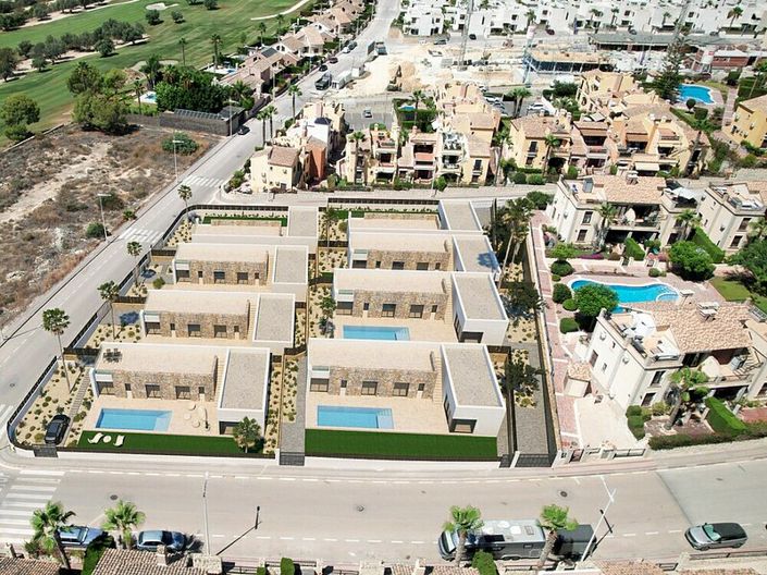 Image No.9-3 Bed Villa for sale