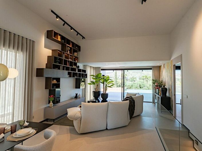 Image No.7-3 Bed Villa for sale