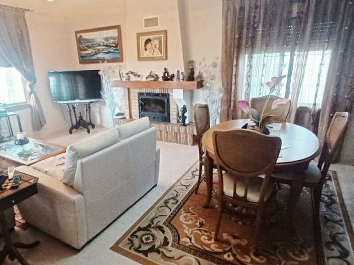 Image No.3-3 Bed Villa for sale