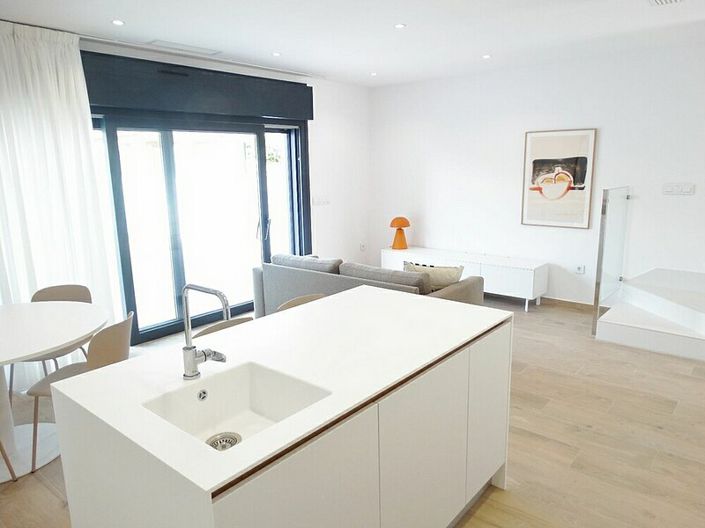 Image No.4-3 Bed Villa for sale