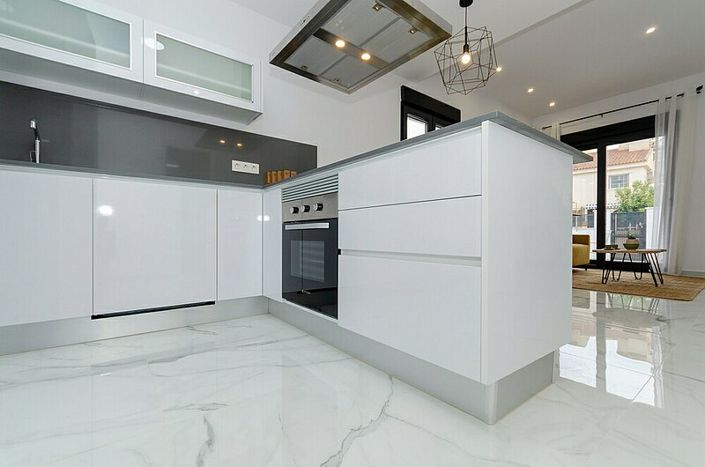 Image No.3-Villa de 3 chambres à vendre à Torrevieja