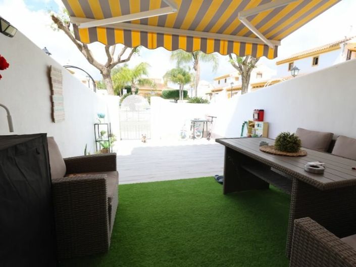 Image No.2-2 Bed Townhouse for sale