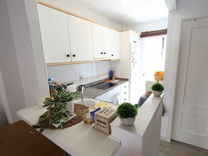 Image No.9-2 Bed Townhouse for sale