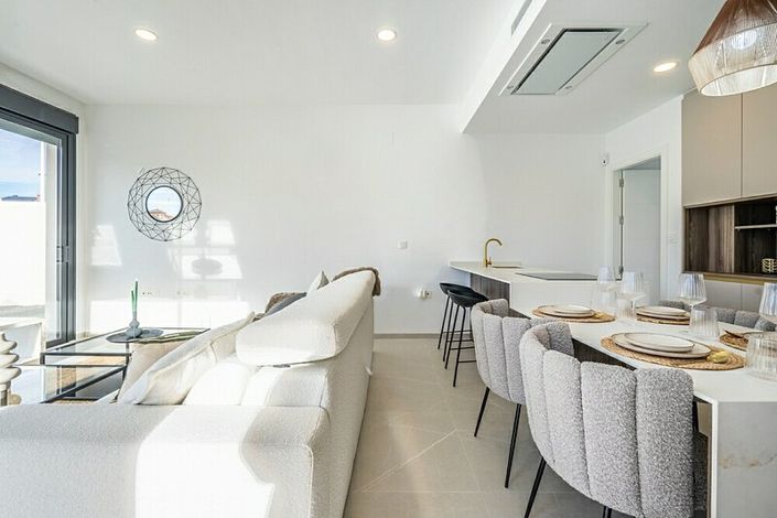 Image No.7-3 Bed Villa for sale