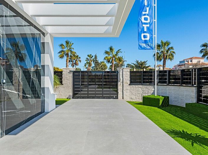 Image No.15-3 Bed Villa for sale