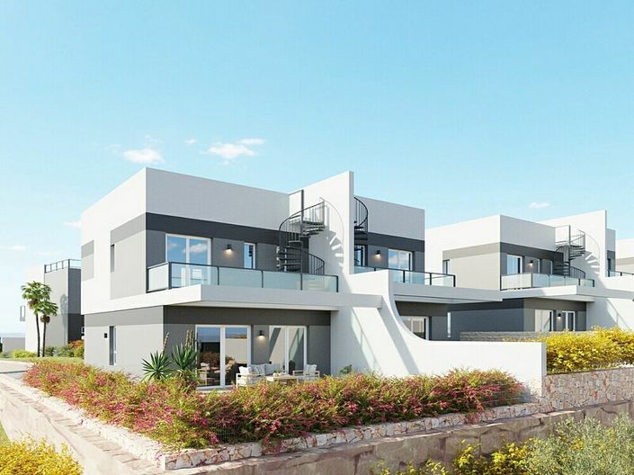 Image No.3-4 Bed Villa for sale