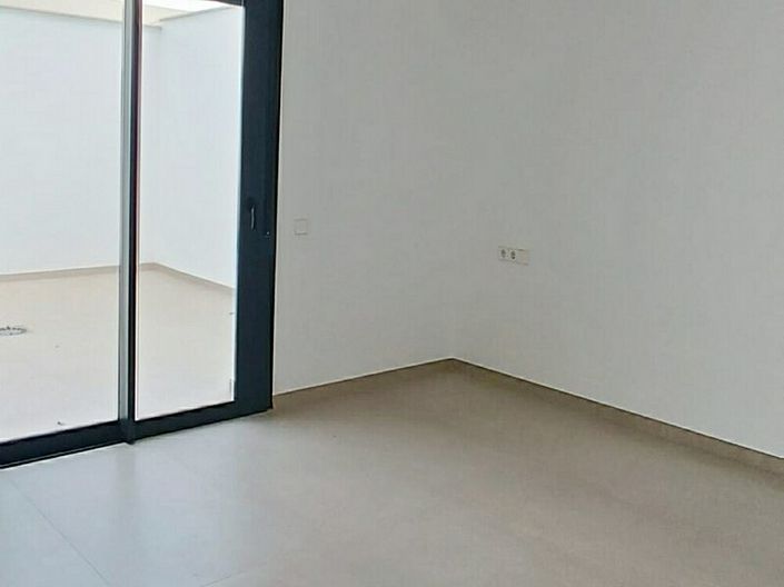 Image No.7-3 Bed Apartment for sale