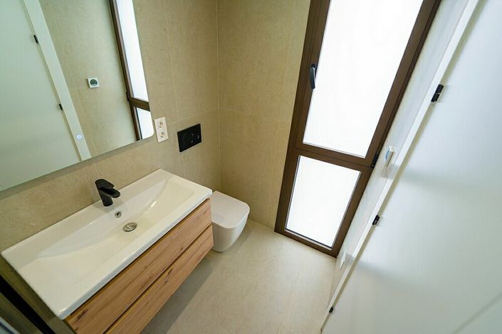 Image No.7-3 Bed Villa for sale