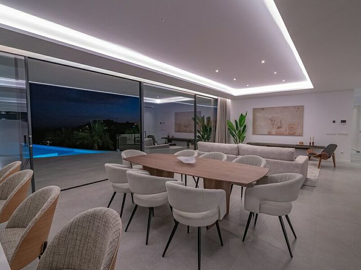 Image No.14-4 Bed Villa for sale