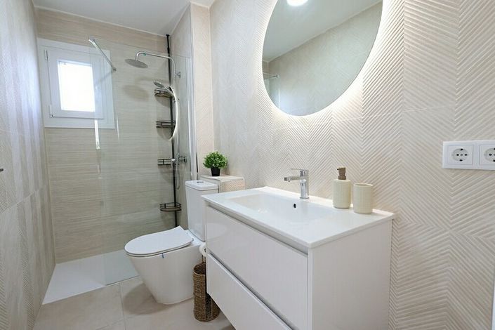 Image No.11-2 Bed Apartment for sale