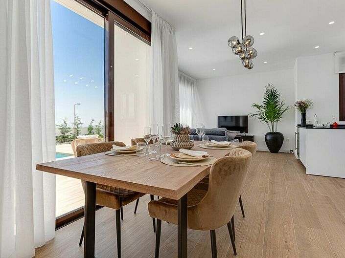 Image No.5-3 Bed Villa for sale