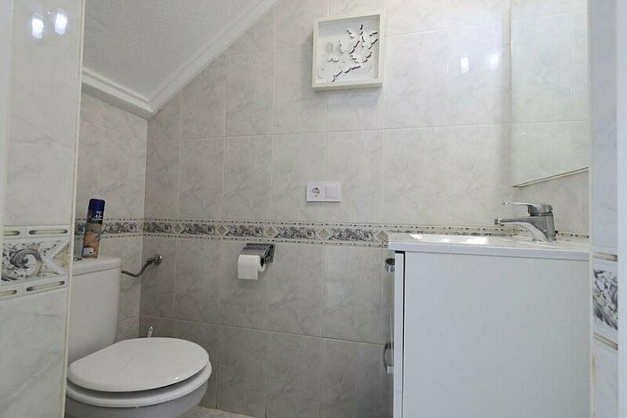 Image No.9-3 Bed Villa for sale