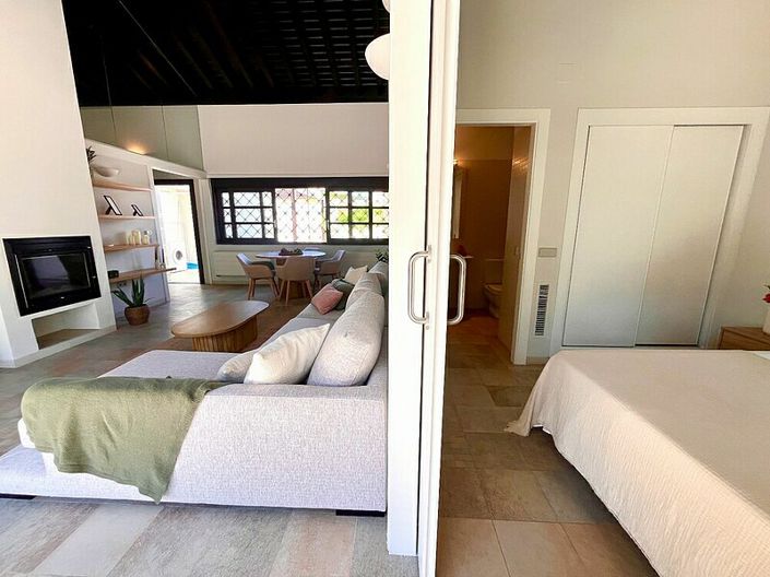 Image No.6-2 Bed Villa for sale
