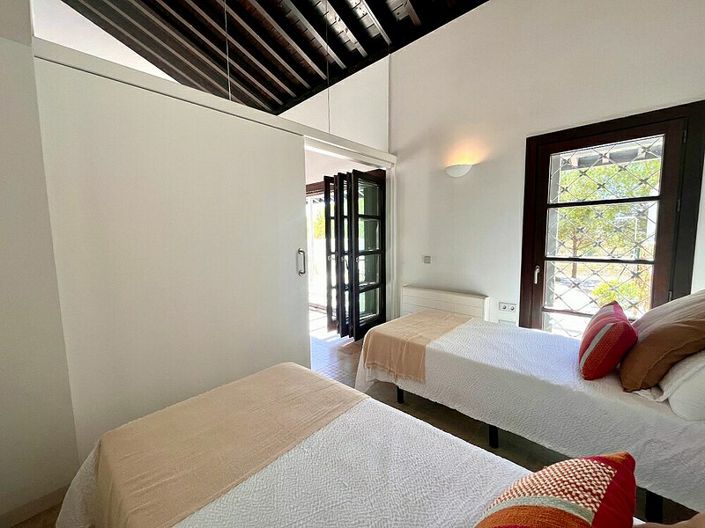 Image No.7-2 Bed Villa for sale