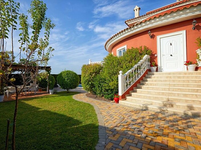 Image No.2-Villa de 5 chambres à vendre à Ciudad Quesada
