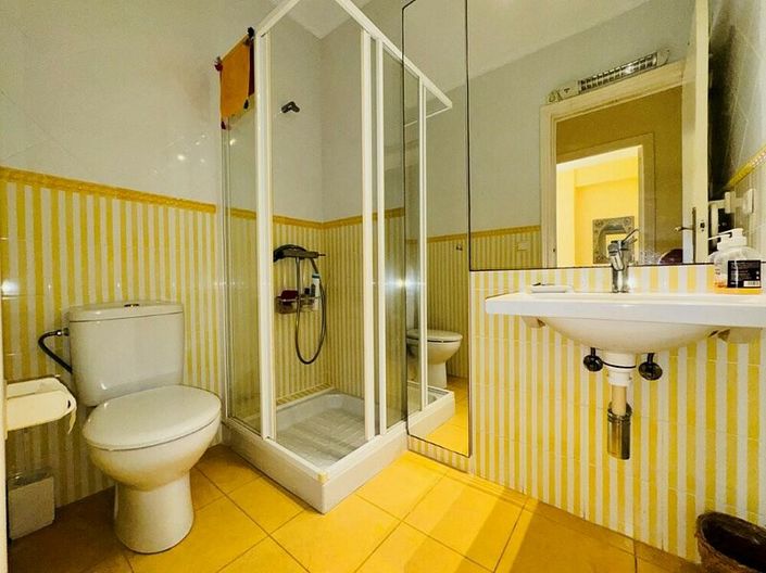 Image No.10-3 Bed Apartment for sale