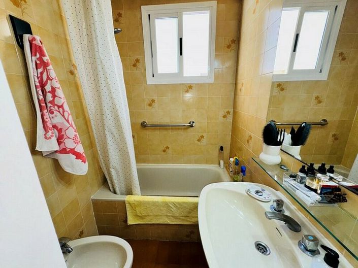 Image No.11-3 Bed Apartment for sale