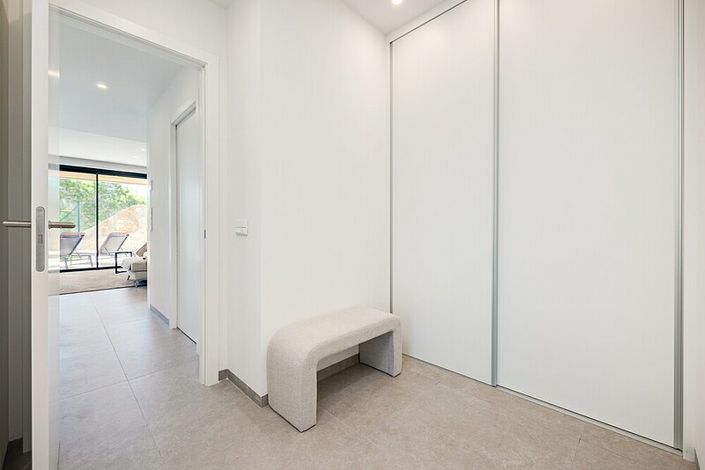Image No.8-2 Bed Apartment for sale