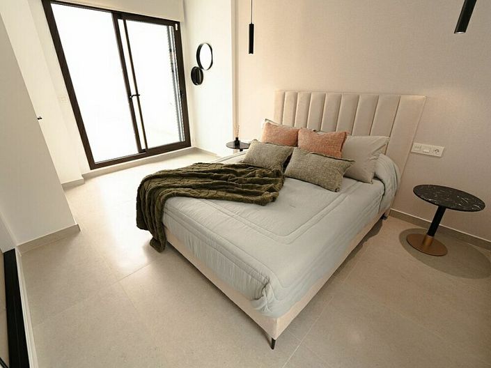 Image No.11-3 Bed Villa for sale