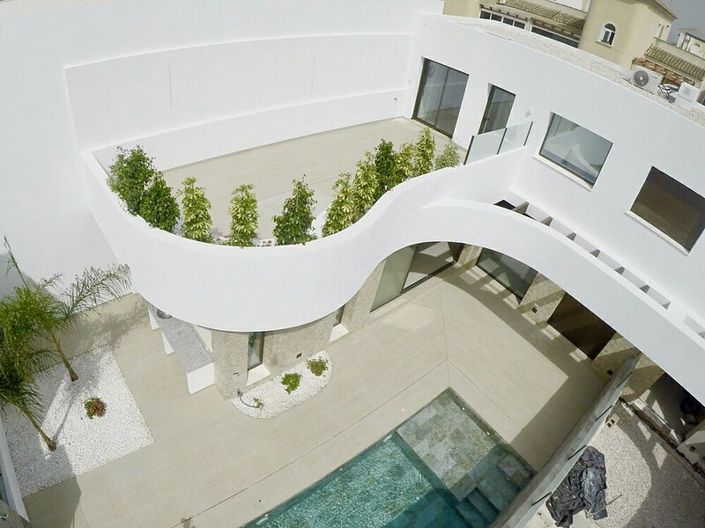 Image No.14-3 Bed Villa for sale