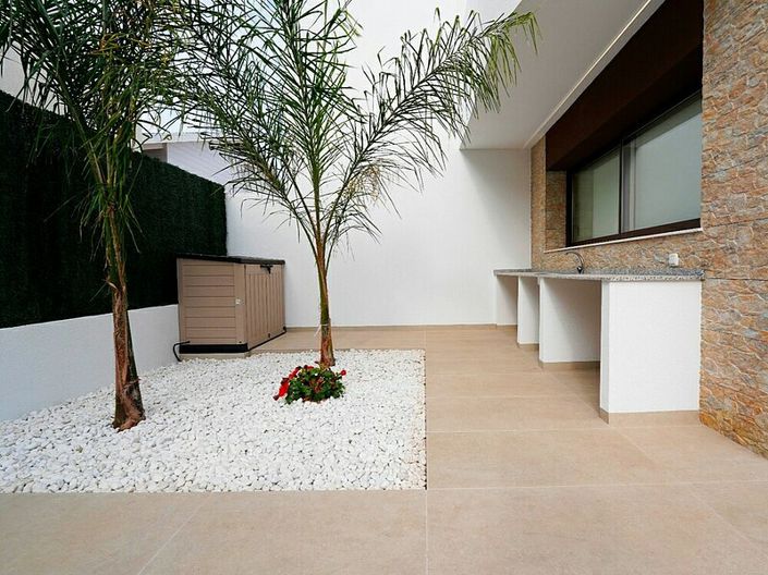 Image No.3-3 Bed Villa for sale