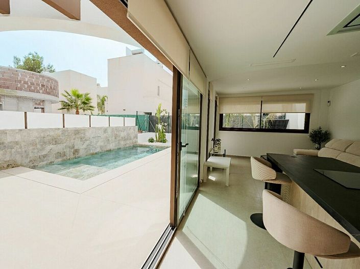 Image No.4-3 Bed Villa for sale