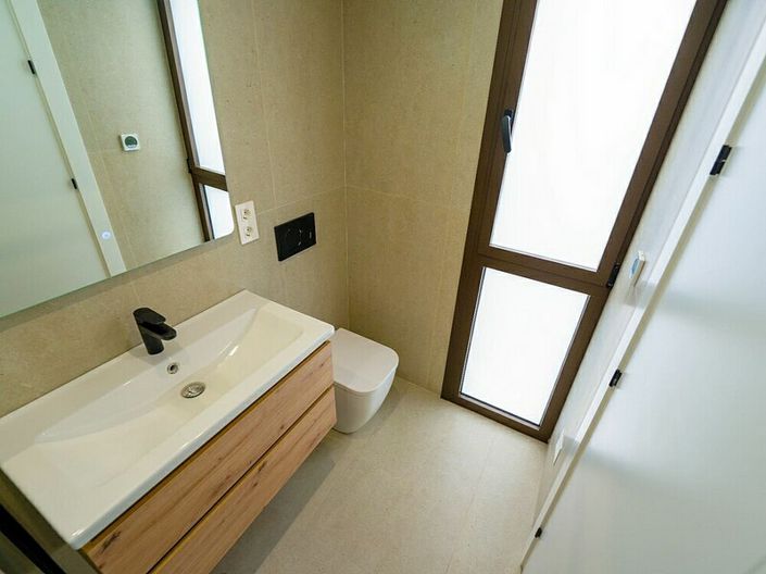Image No.9-3 Bed Villa for sale