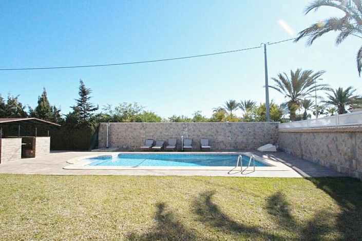 Image No.8-Villa de 5 chambres à vendre à Cabo Roig